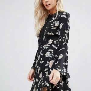Skater Dress w Fluted Sleeves - ASOS